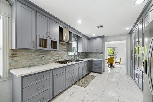 10827 Paulwood Drive, Houston, TX 77071
