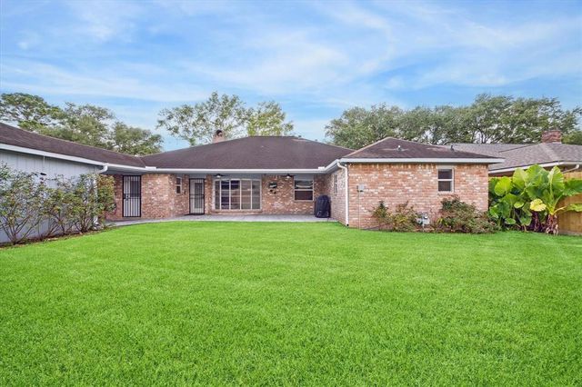 10827 Paulwood Drive, Houston, TX 77071