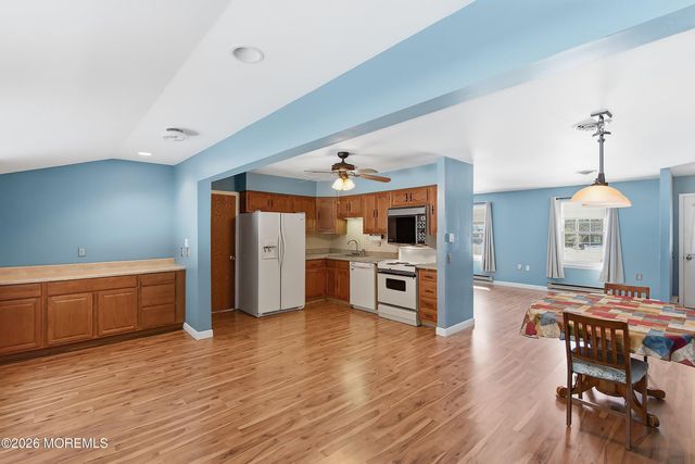 14 Medford Road 61, Whiting, NJ 08759