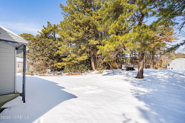 14 Medford Road 61, Whiting, NJ 08759