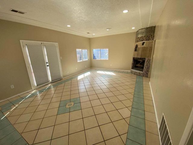 3022 Aaron Court SW, Albuquerque, NM 87105