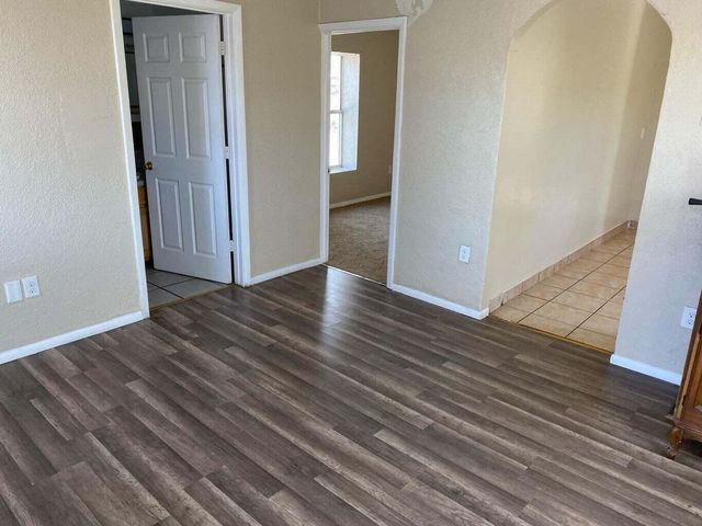 3022 Aaron Court SW, Albuquerque, NM 87105