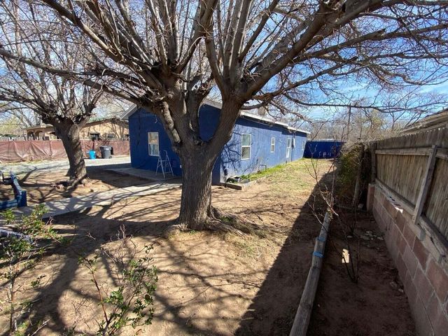 3022 Aaron Court SW, Albuquerque, NM 87105