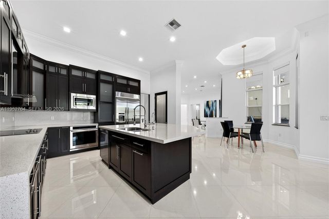 13003 SW 41st St, Davie, FL 33330