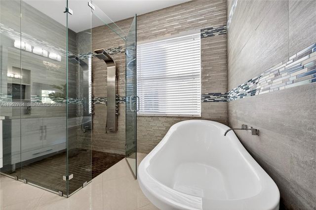 13003 SW 41st St, Davie, FL 33330