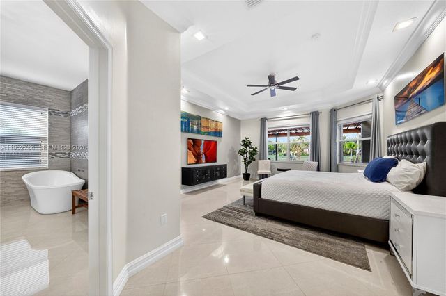 13003 SW 41st St, Davie, FL 33330