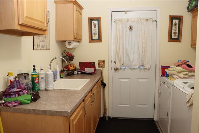 6316 Whispering Woods Dr., Williamson, NY 14589