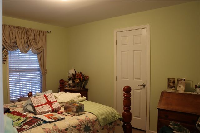 6316 Whispering Woods Dr., Williamson, NY 14589