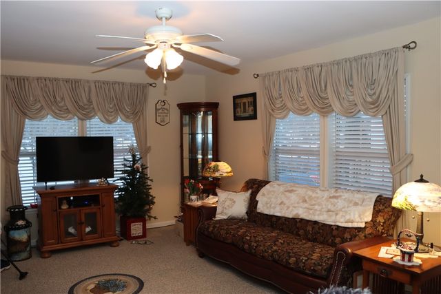 6316 Whispering Woods Dr., Williamson, NY 14589