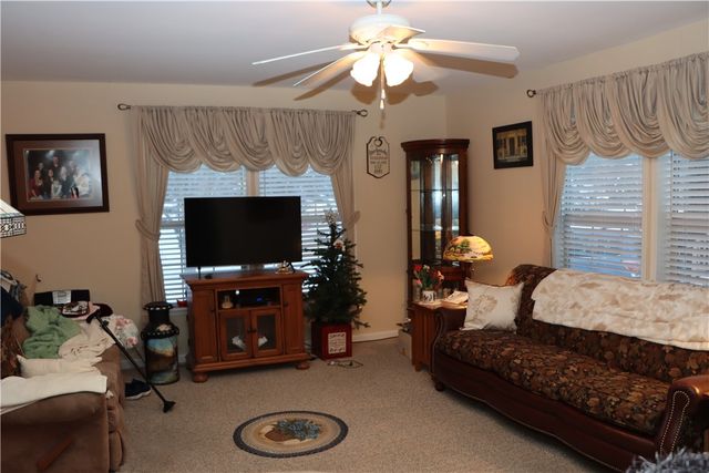 6316 Whispering Woods Dr., Williamson, NY 14589