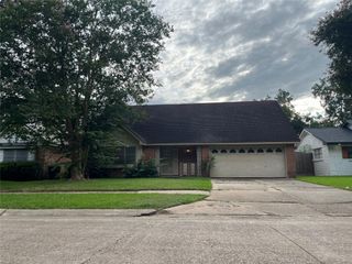 2718 Raspberry Lane, Pasadena, TX 77502