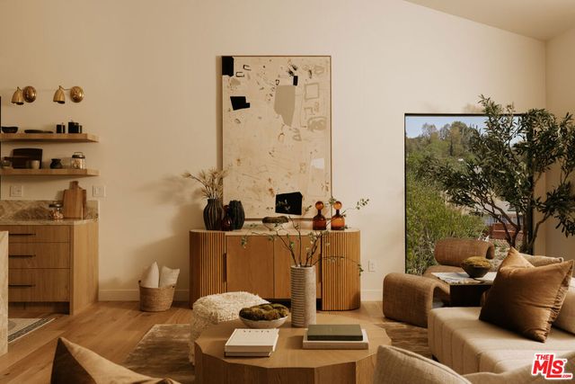 4321 Glenalbyn Drive, Los Angeles, CA 90065