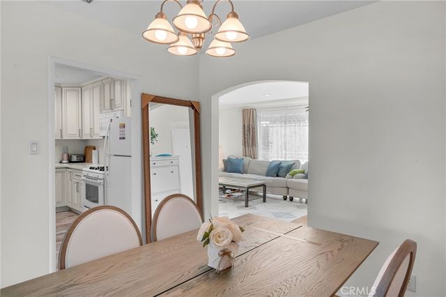 9812 S Denker, Los Angeles, CA 90047