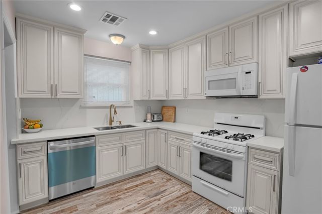 9812 S Denker, Los Angeles, CA 90047