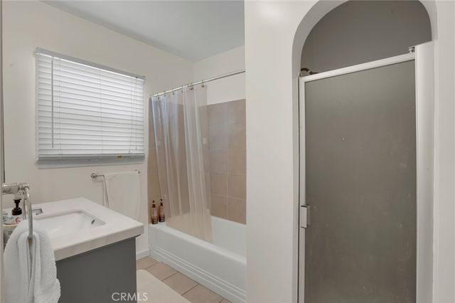 9812 S Denker, Los Angeles, CA 90047
