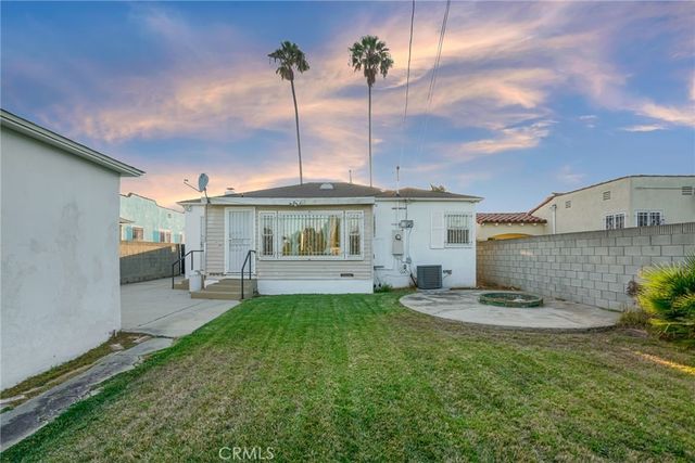 9812 S Denker, Los Angeles, CA 90047