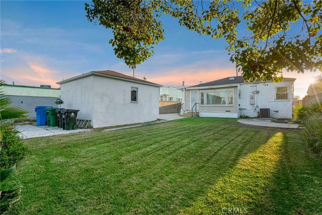 9812 S Denker, Los Angeles, CA 90047