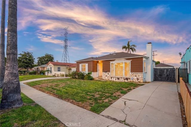 9812 S Denker, Los Angeles, CA 90047