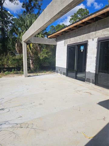 2615 25TH STREET W, Lehigh Acres, FL 33971