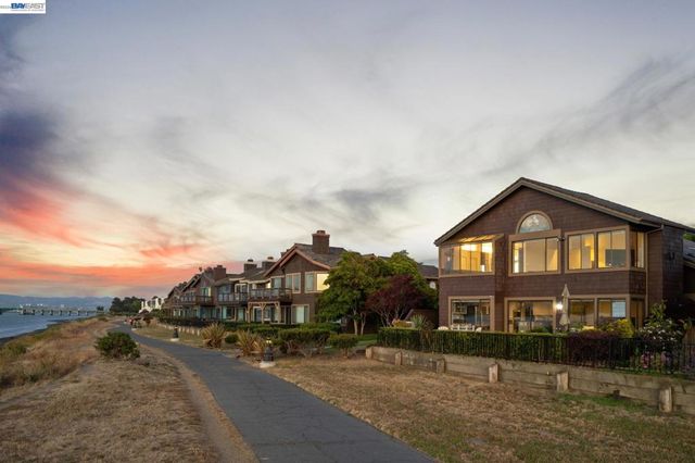 2857 Sea View Pkwy, Alameda, CA 94502