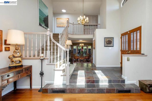 2857 Sea View Pkwy, Alameda, CA 94502