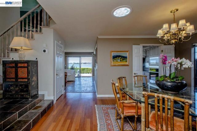 2857 Sea View Pkwy, Alameda, CA 94502