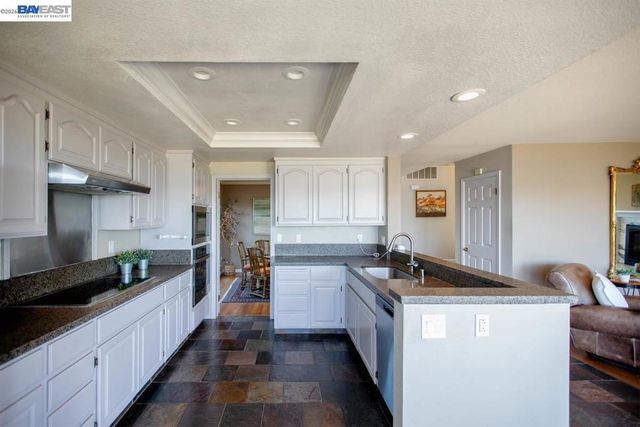 2857 Sea View Pkwy, Alameda, CA 94502