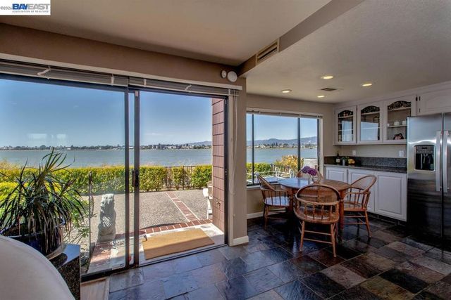 2857 Sea View Pkwy, Alameda, CA 94502