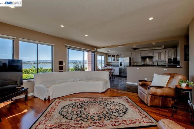 2857 Sea View Pkwy, Alameda, CA 94502