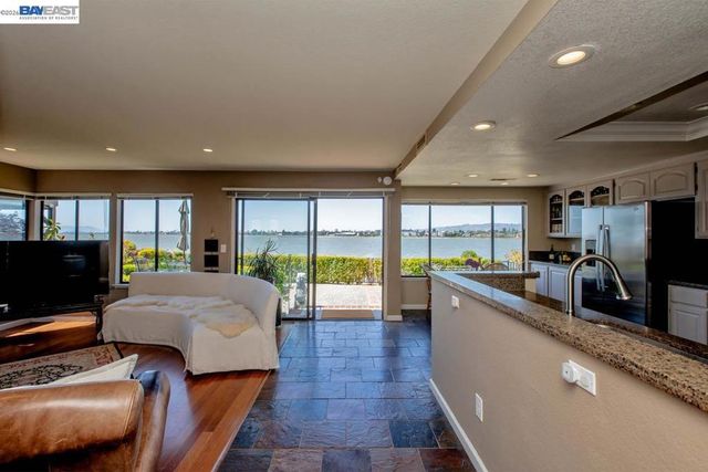 2857 Sea View Pkwy, Alameda, CA 94502