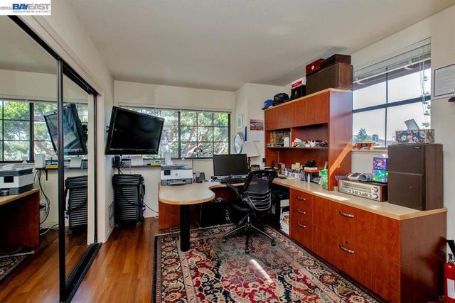 2857 Sea View Pkwy, Alameda, CA 94502