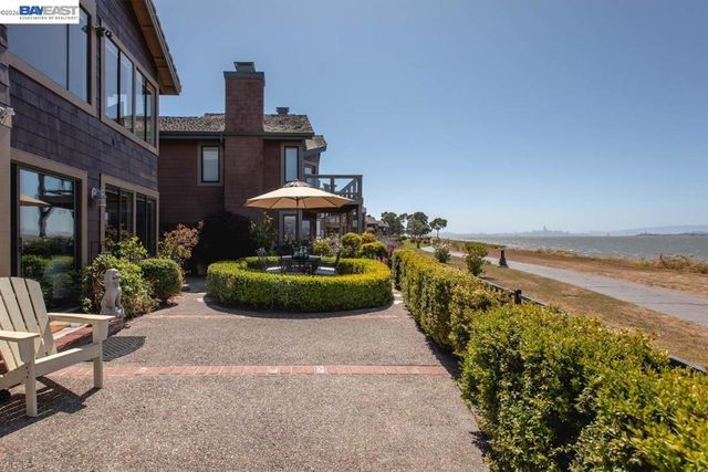 2857 Sea View Pkwy, Alameda, CA 94502