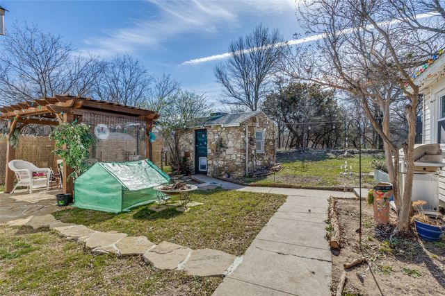 435 Elm Street, Palo Pinto, TX 76484