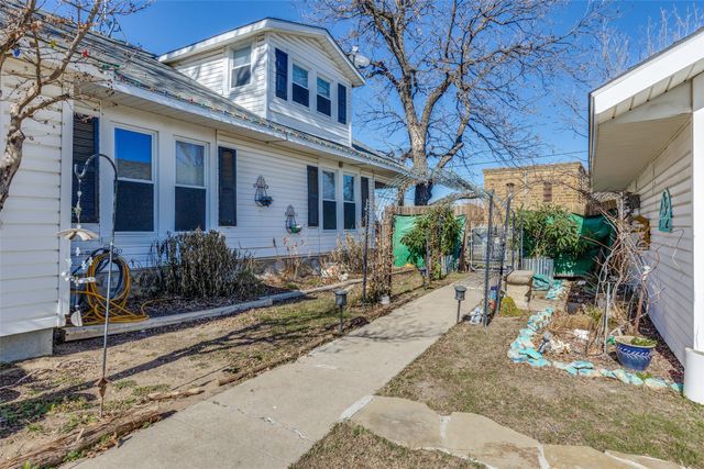 435 Elm Street, Palo Pinto, TX 76484