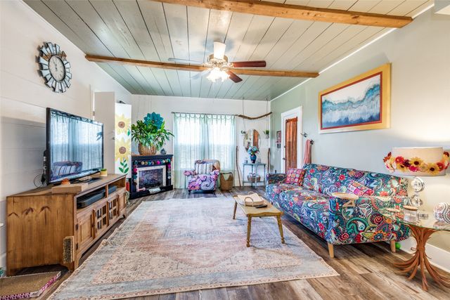 435 Elm Street, Palo Pinto, TX 76484