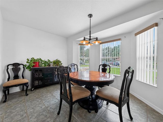 370 CARRIAGE LANE, Lady Lake, FL 32159