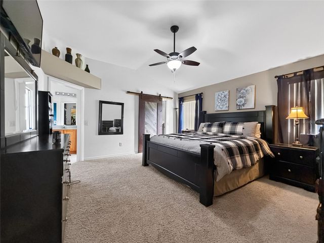 370 CARRIAGE LANE, Lady Lake, FL 32159