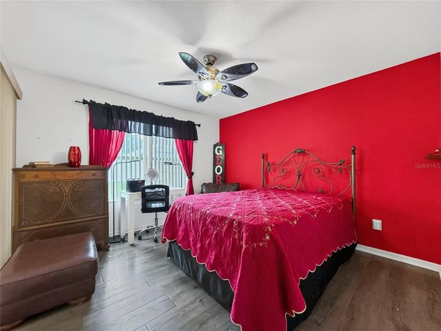 370 CARRIAGE LANE, Lady Lake, FL 32159