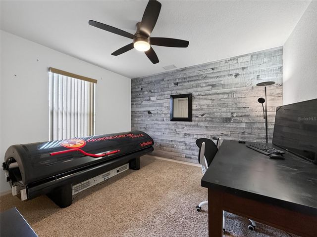 370 CARRIAGE LANE, Lady Lake, FL 32159