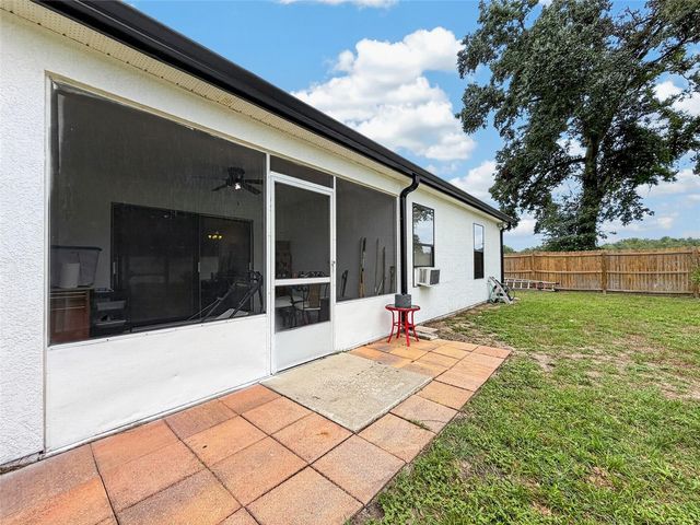 370 CARRIAGE LANE, Lady Lake, FL 32159