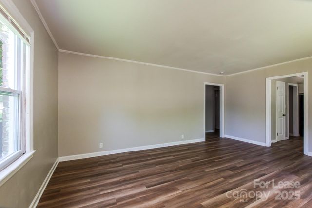 815 Wilbrown Circle, Charlotte, NC 28217