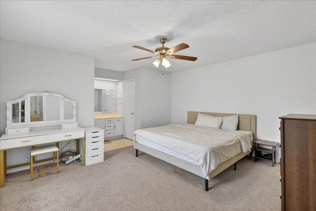 2222 Honey Creek Lane, Arlington, TX 76006