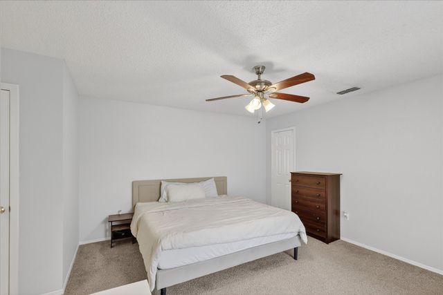 2222 Honey Creek Lane, Arlington, TX 76006