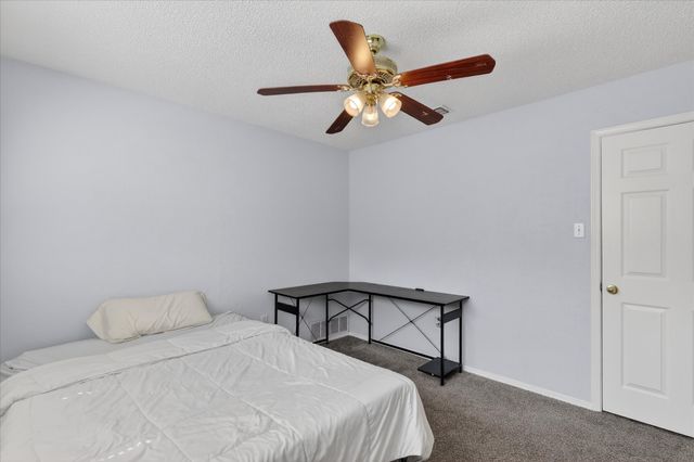 2222 Honey Creek Lane, Arlington, TX 76006