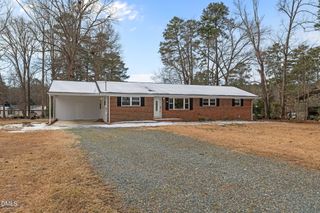 527 Glenwood Drive, Sanford, NC 27330