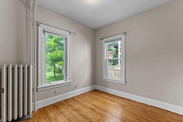 1673 Van Buren Avenue, Saint Paul, MN 55104