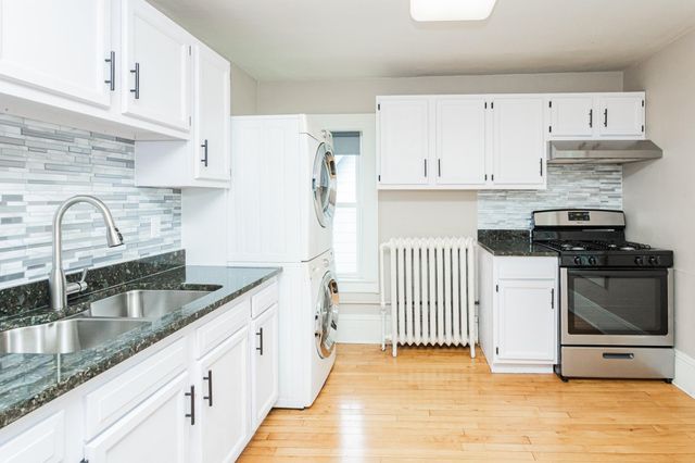 1673 Van Buren Avenue, Saint Paul, MN 55104