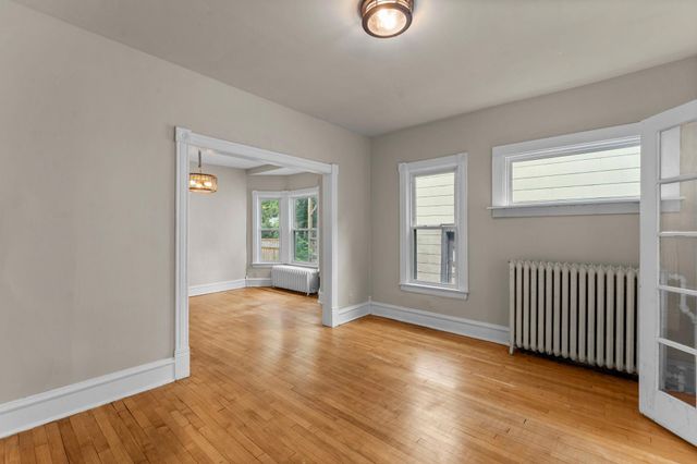 1673 Van Buren Avenue, Saint Paul, MN 55104