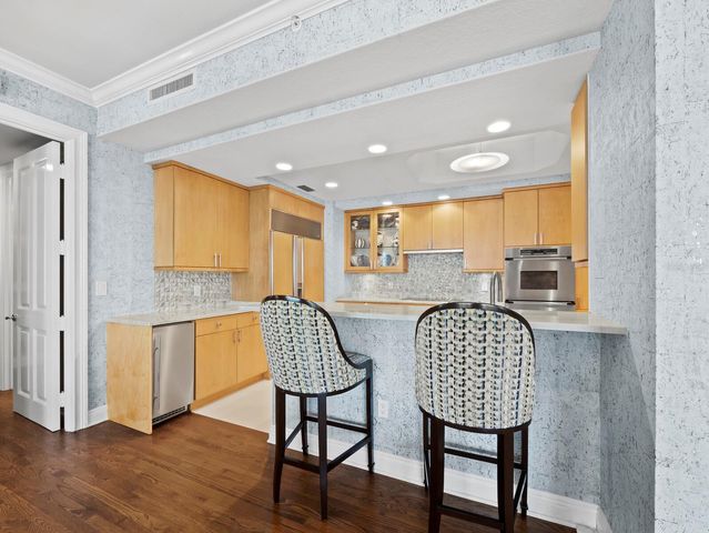 35 WATERGATE DRIVE 1403, Sarasota, FL 34236