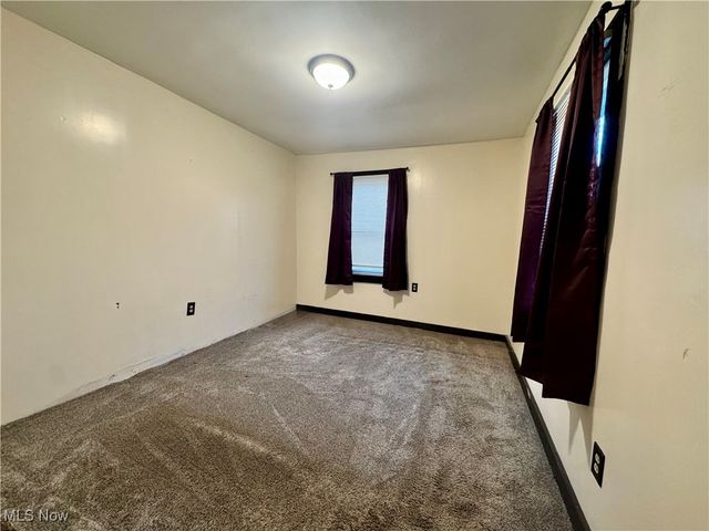 49577 State Route 154, Negley, OH 44441